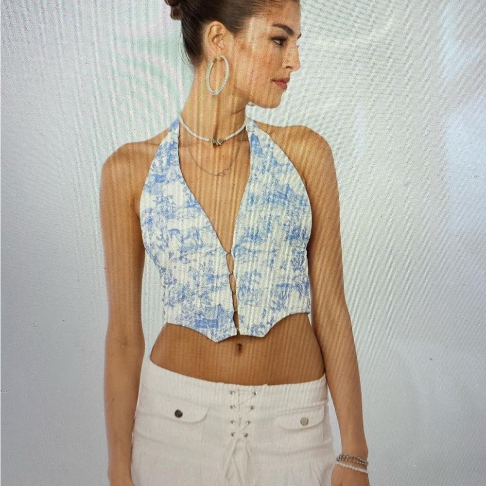 Edikted floral halter top!